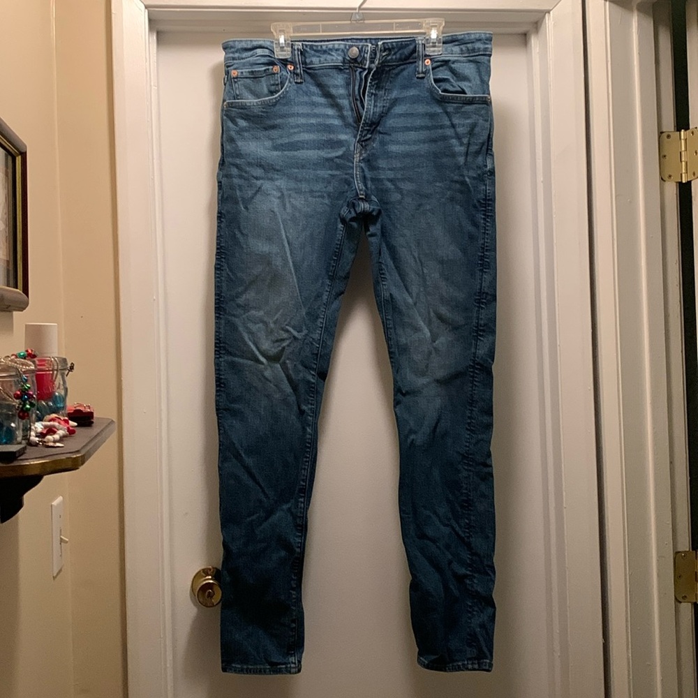 AE Airflex+ Athletic Skinny Jeans